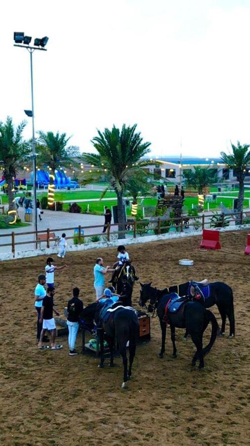 Crystal Blue Hotel Rabigh Bagian luar foto